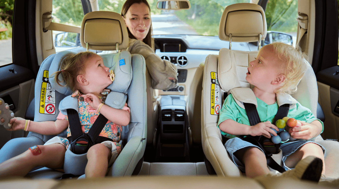 Strategies for a smooth ride: how to keep your child in a good mood while driving?